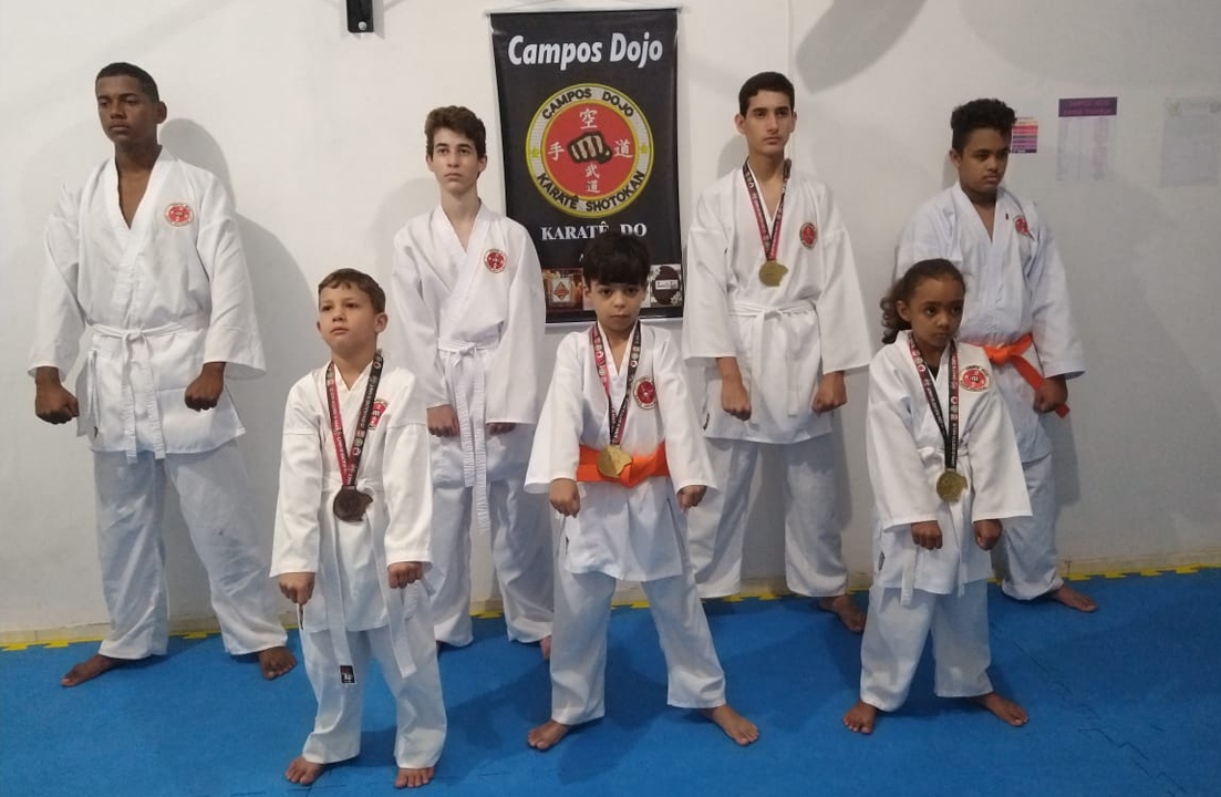 Karatecas de Cacimbinhas são premiados em Copa Estadual
