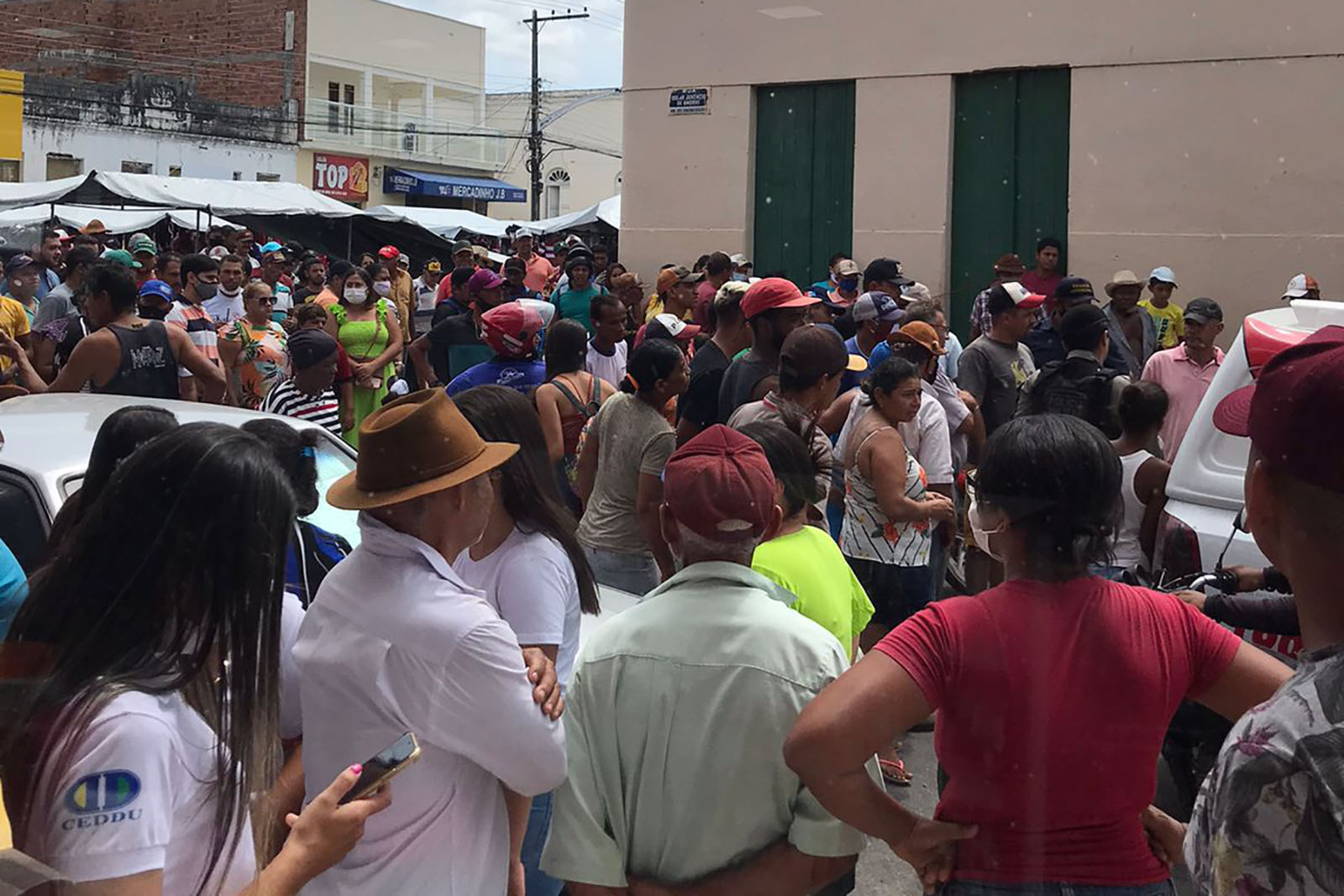 Comerciante é morto com golpe de faca na feira de Cacimbinhas