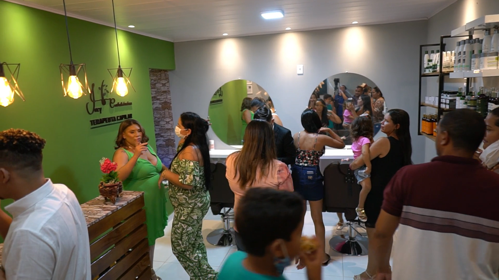 Jacy Cabeleireira inaugura novo e moderno salão de beleza em Cacimbinhas