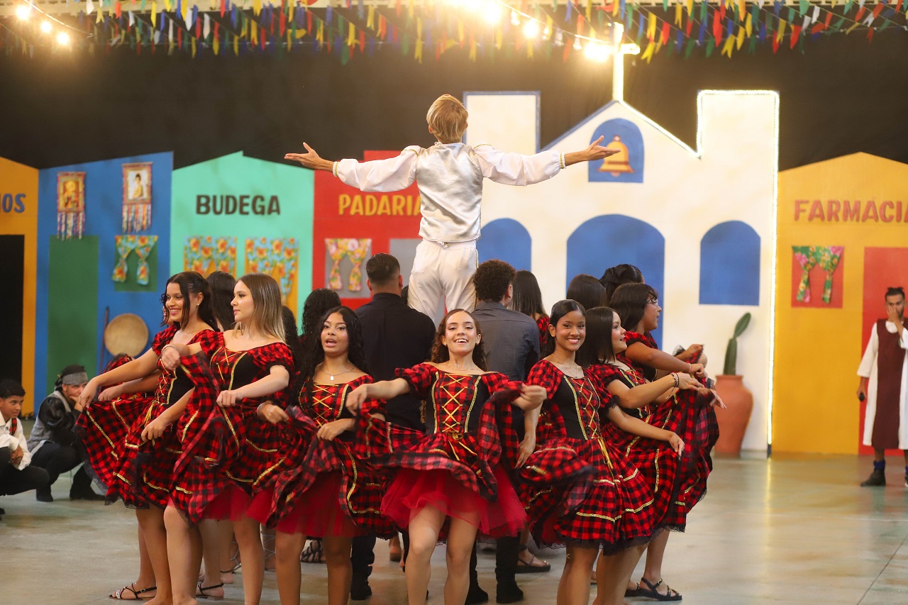 Quadrilhas Juninas: Tradição que educa, acolhe e inspira