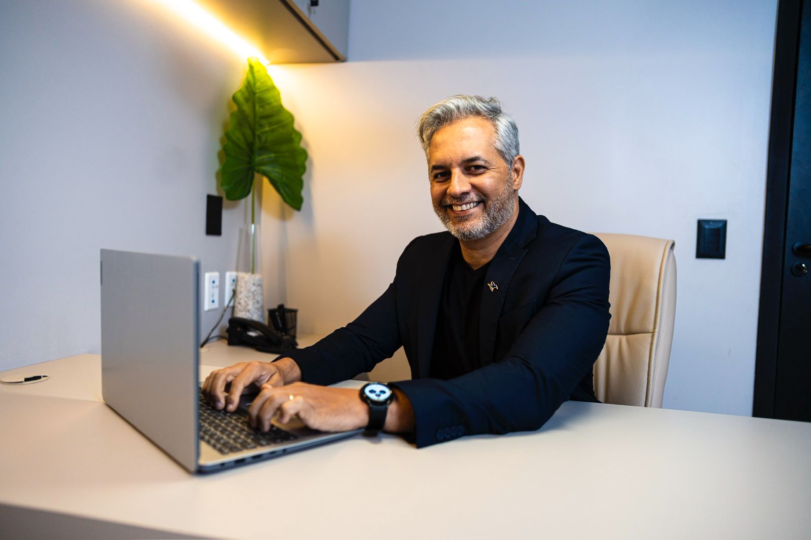 Com 17 anos de experiência, César Pássaro se destaca como referência em leilões imobiliários em Alagoas