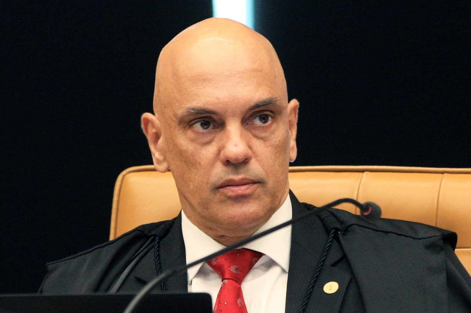Oposição alcança 41 assinaturas e vai pedir impeachment de Moraes no Senado